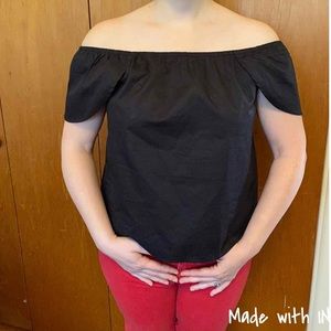 Tulip-sleeve top